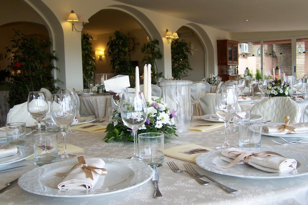 Hotel Acquasanta Терачина Екстериор снимка