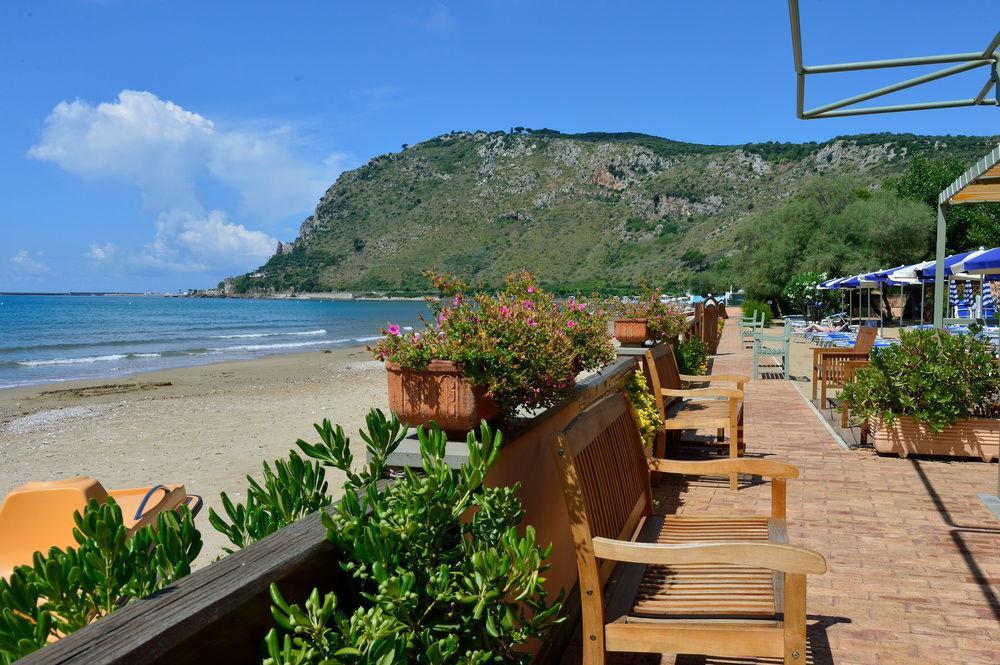 Hotel Acquasanta Терачина Екстериор снимка