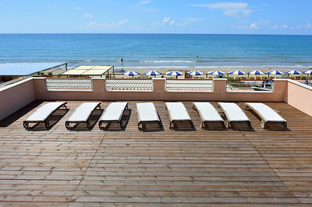 Hotel Acquasanta Терачина Екстериор снимка