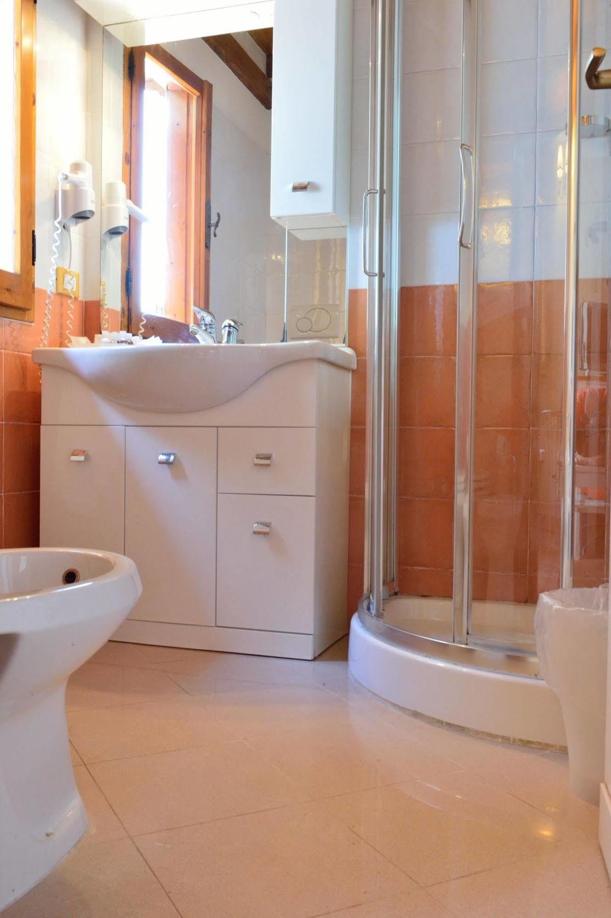 Hotel Acquasanta Терачина Екстериор снимка