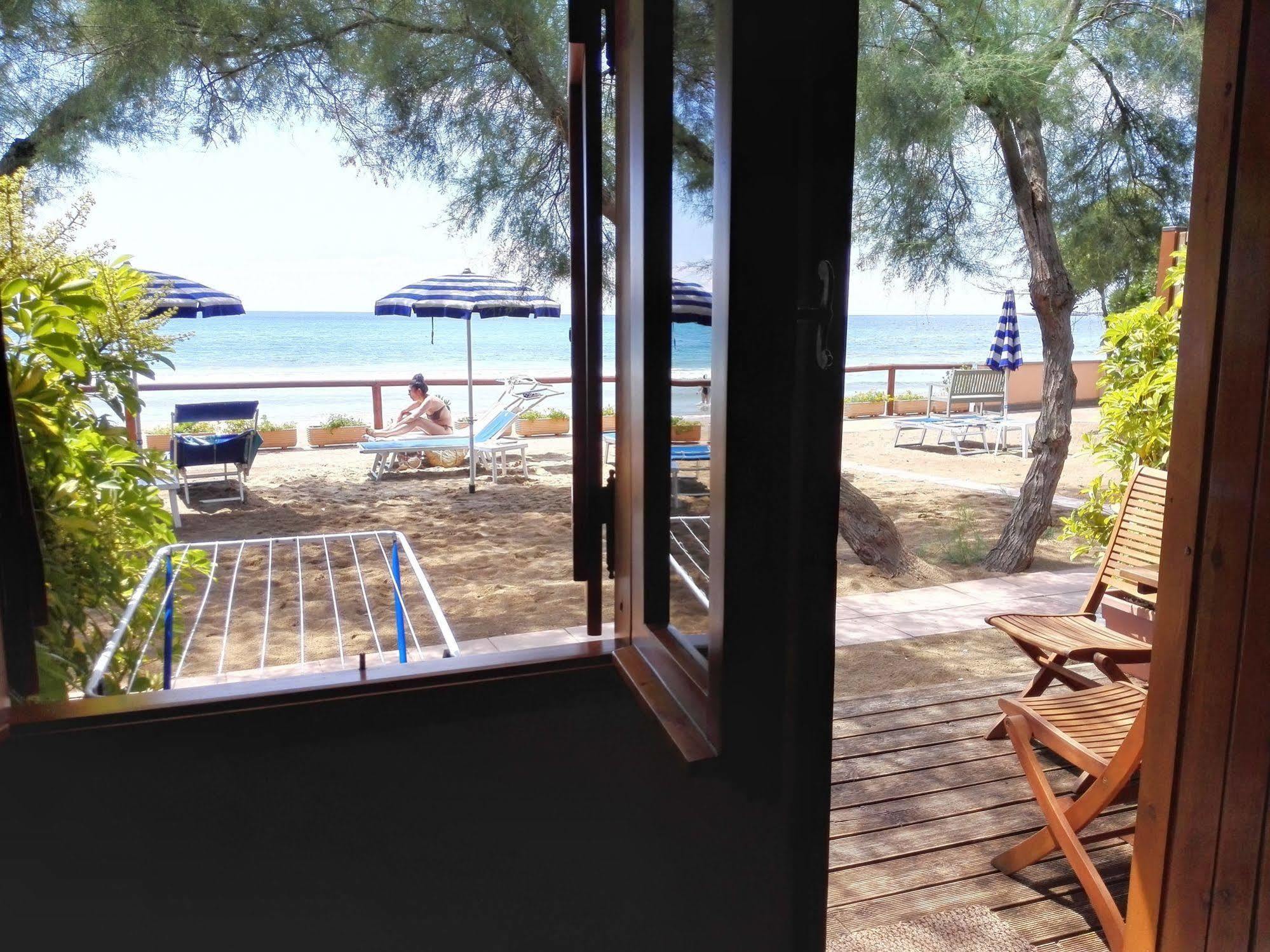 Hotel Acquasanta Терачина Екстериор снимка